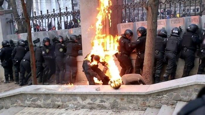 ukraina 2 700